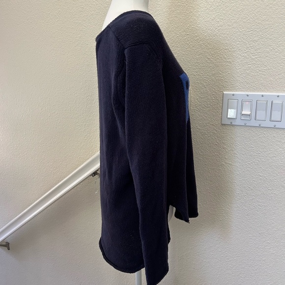 Knitted “Beach” lightweight sweater in block letters navy Vneck size Large - Picture 5 of 11